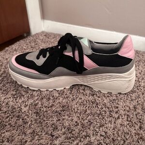 Wild fable NWOT platform sneakers